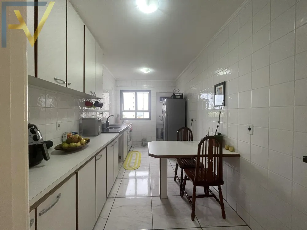 Apartamento, 3 quartos, 100 m² - Foto 1