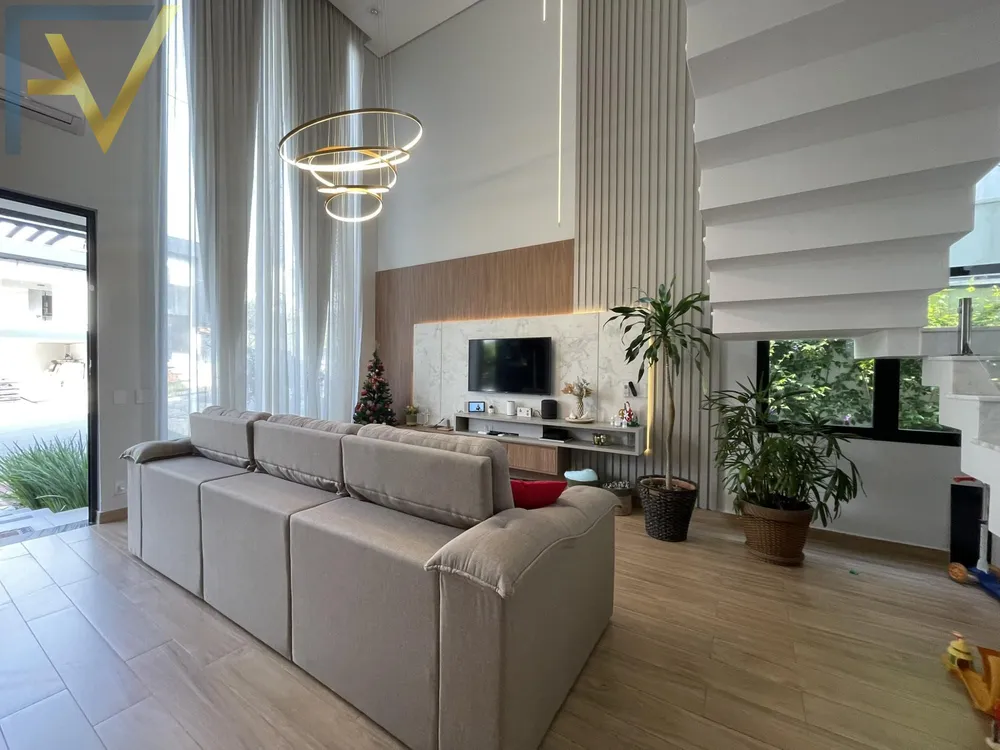 Casa, 4 quartos, 255 m² - Foto 1