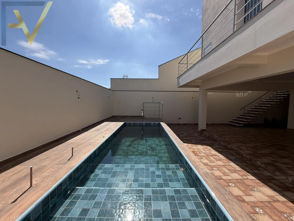 Casa, 4 quartos, 250 m² - Foto 2