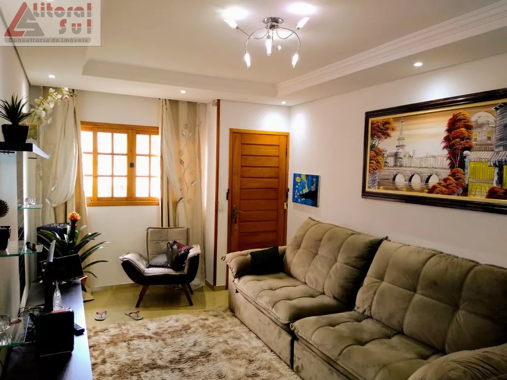 Casa à venda com 3 quartos, 180m² - Foto 1