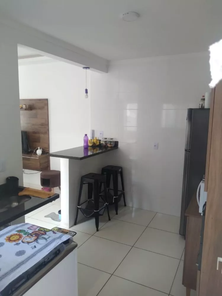 Casa à venda com 2 quartos, 70m² - Foto 10