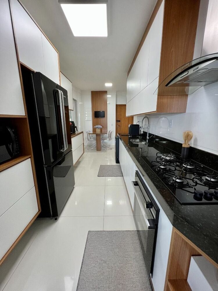 Apartamento, 3 quartos, 250 m² - Foto 1