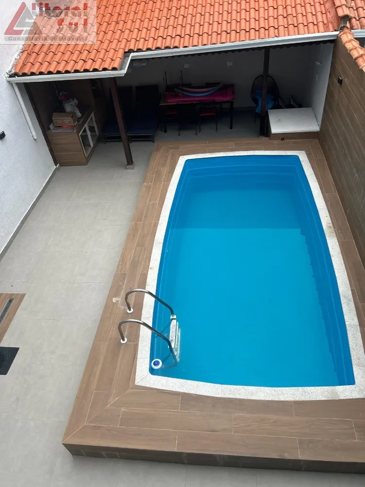 Casa, 3 quartos, 230 m² - Foto 2