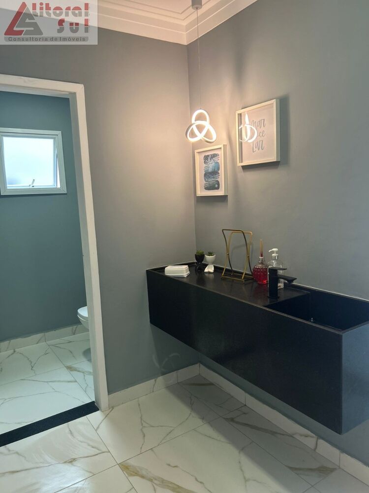 Casa, 3 quartos, 230 m² - Foto 1