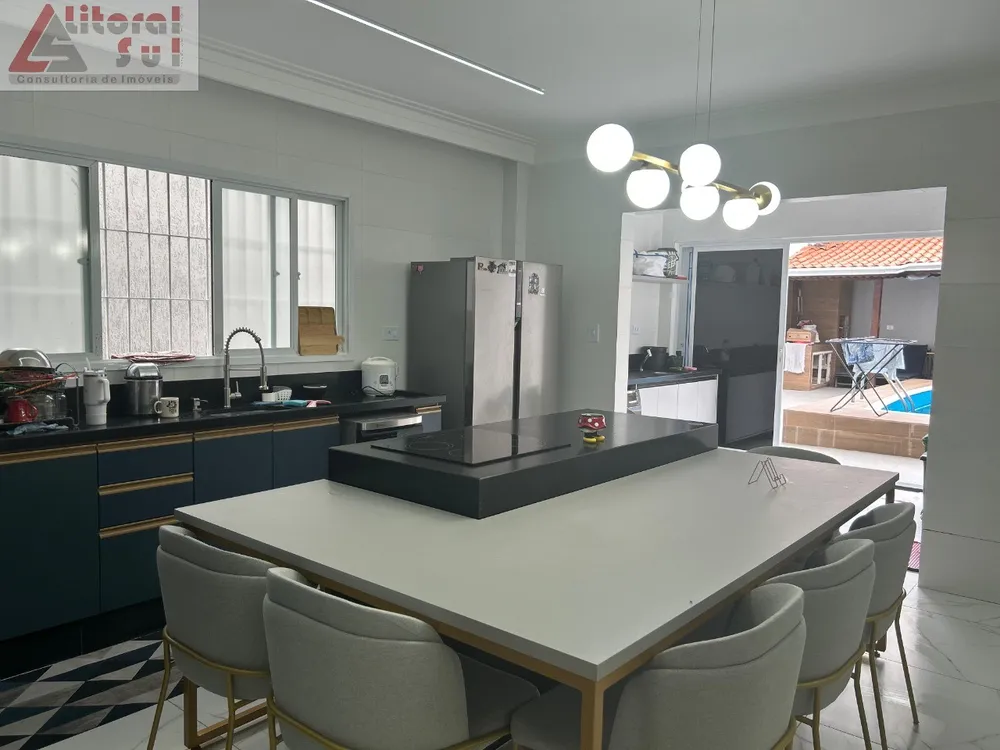 Casa, 3 quartos, 230 m² - Foto 15