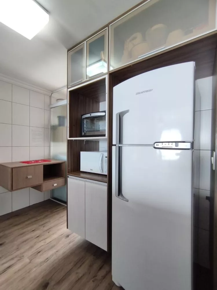 Apartamento à venda com 2 quartos, 70m² - Foto 9