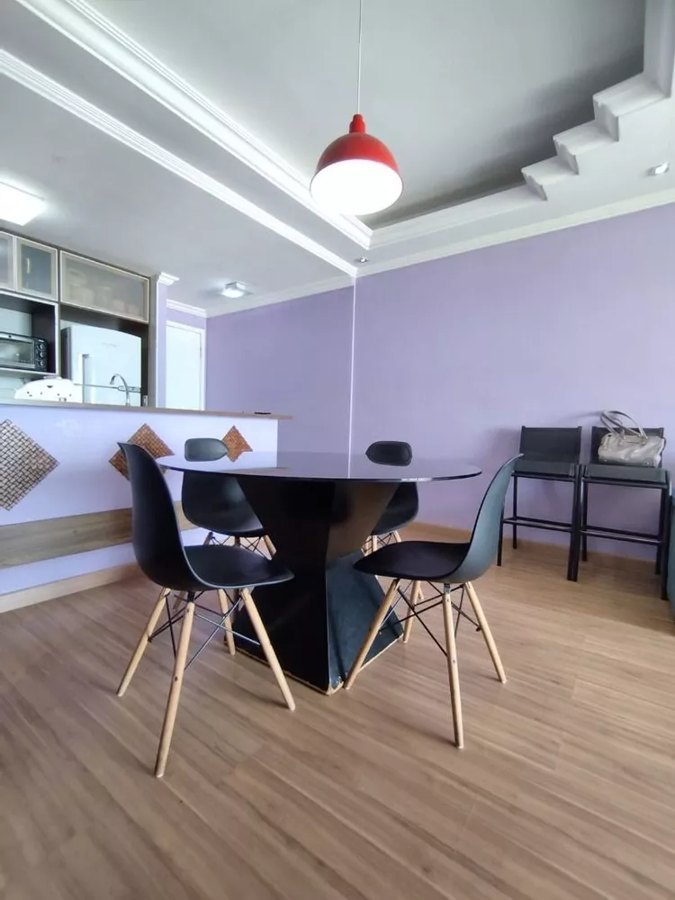 Apartamento à venda com 2 quartos, 70m² - Foto 4