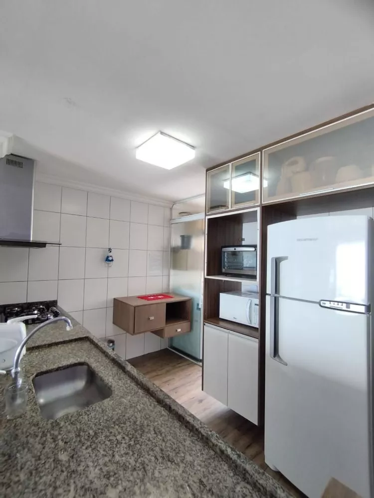 Apartamento à venda com 2 quartos, 70m² - Foto 10