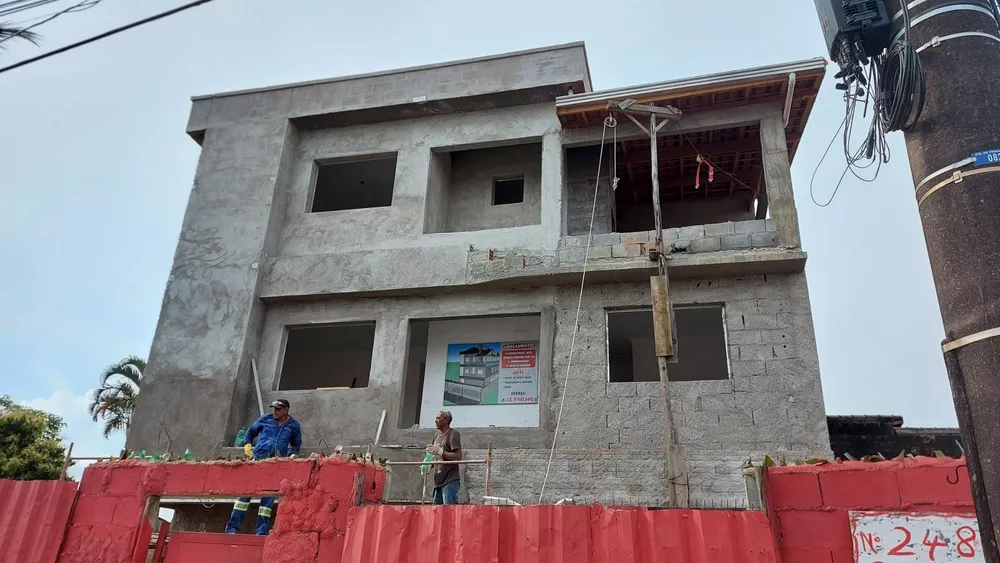 Sobrado à venda com 3 quartos, 12m² - Foto 1