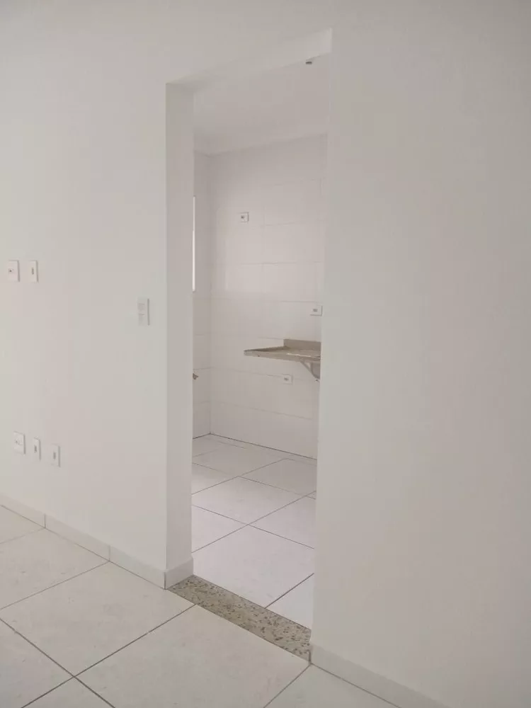 Apartamento à venda com 2 quartos, 80m² - Foto 4