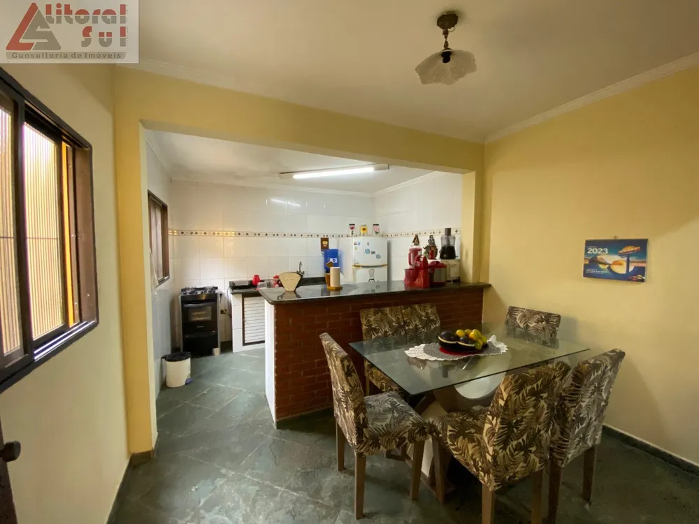 Casa, 4 quartos, 180 m² - Foto 2
