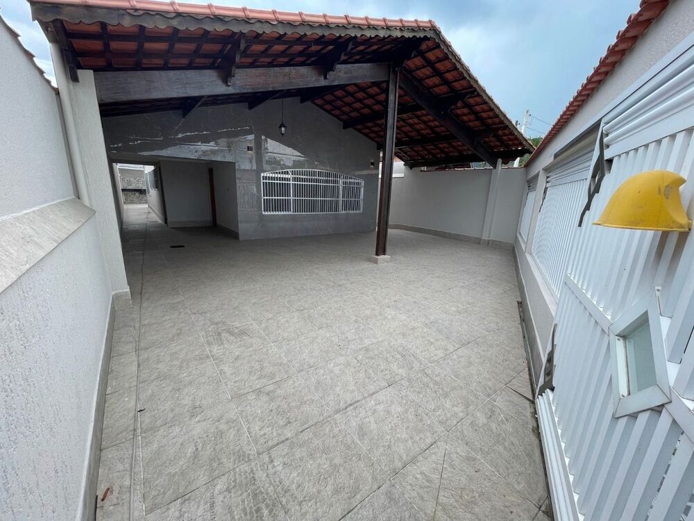 Casa à venda com 3 quartos, 271m² - Foto 2