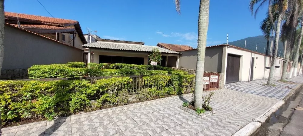 Casa à venda com 1 quarto, 279m² - Foto 2