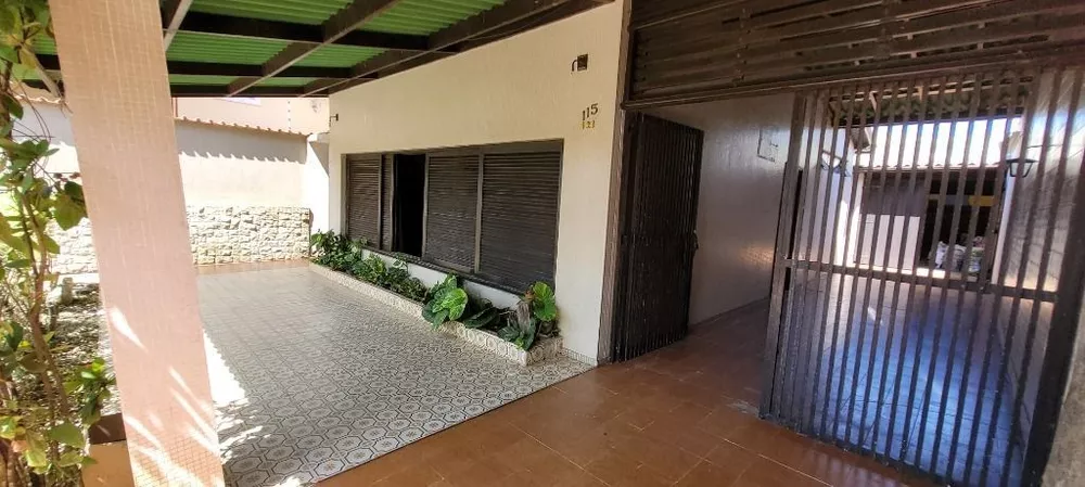 Casa à venda com 1 quarto, 279m² - Foto 4