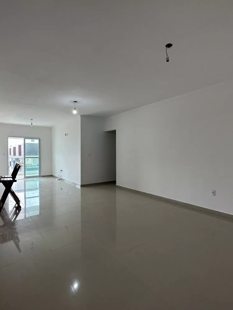 Apartamento à venda com 2 quartos, 99m² - Foto 2