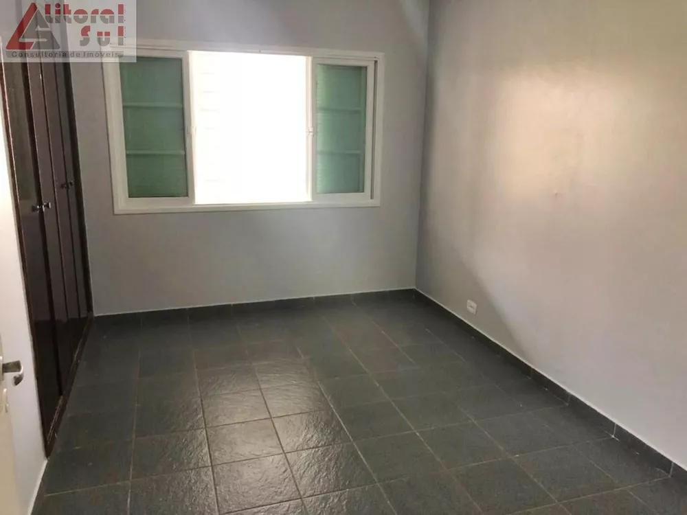 Casa à venda com 3 quartos, 180m² - Foto 9