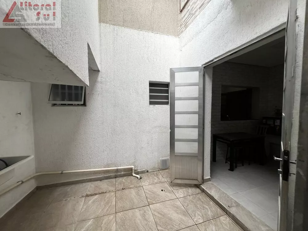 Casa, 3 quartos, 184 m² - Foto 1