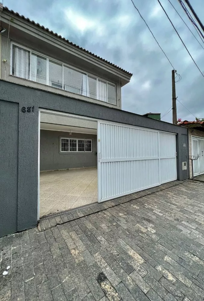 Sobrado à venda com 2 quartos, 110m² - Foto 1