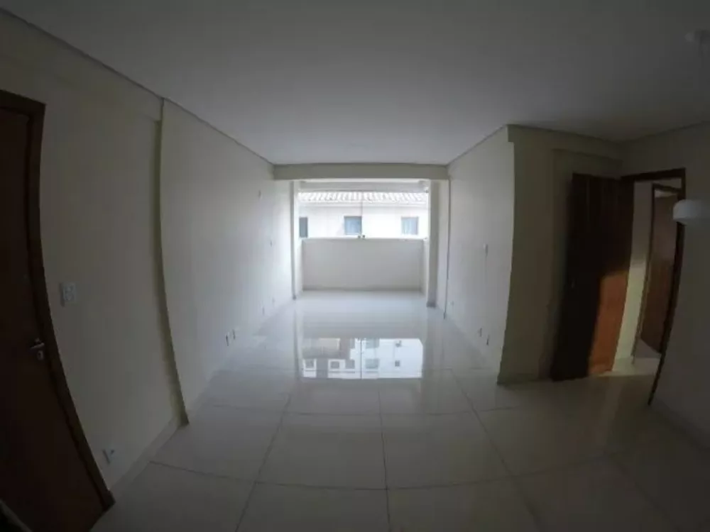 Apartamento à venda com 3 quartos, 132m² - Foto 3