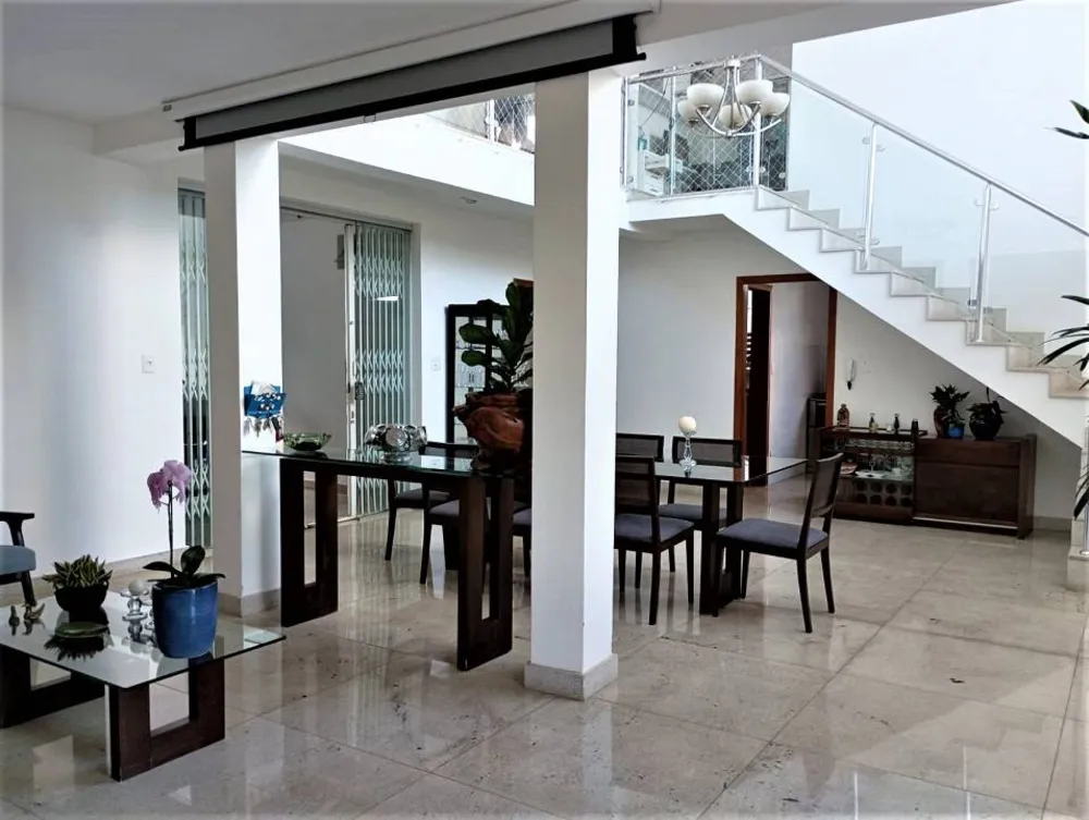 Casa, 3 quartos, 305 m² - Foto 2