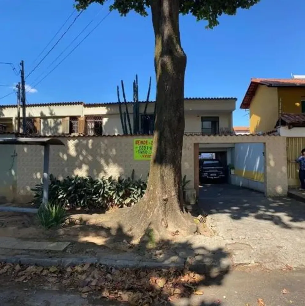 Casa, 4 quartos, 220 m² - Foto 1