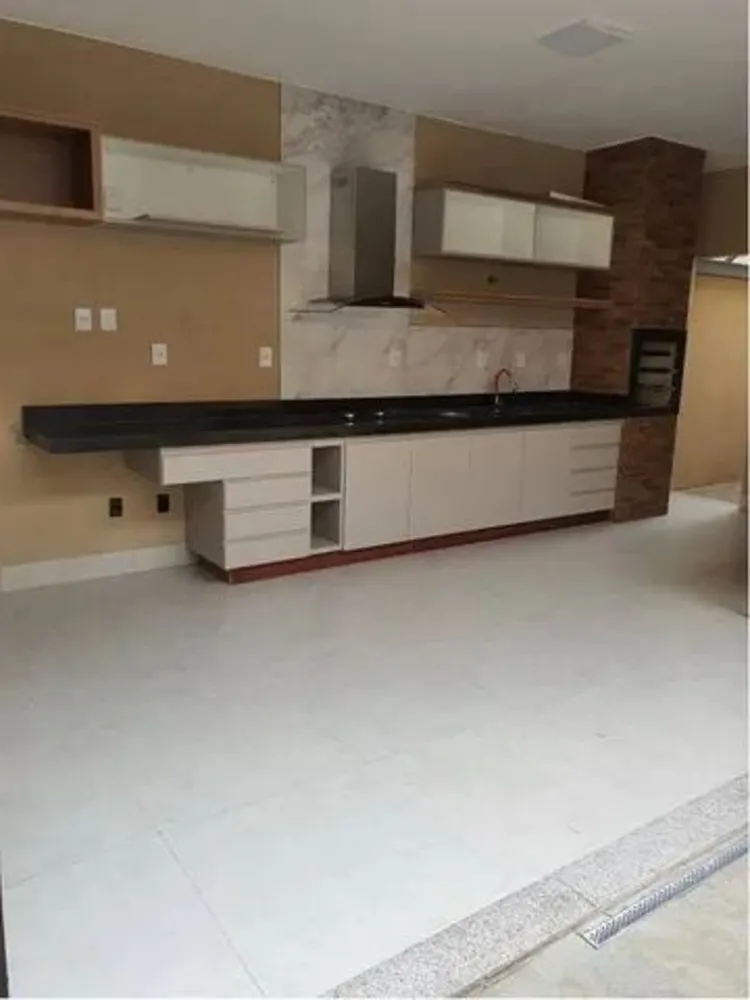 Casa, 4 quartos, 180 m² - Foto 3