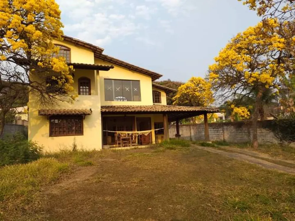 Casa, 3 quartos, 220 m² - Foto 1