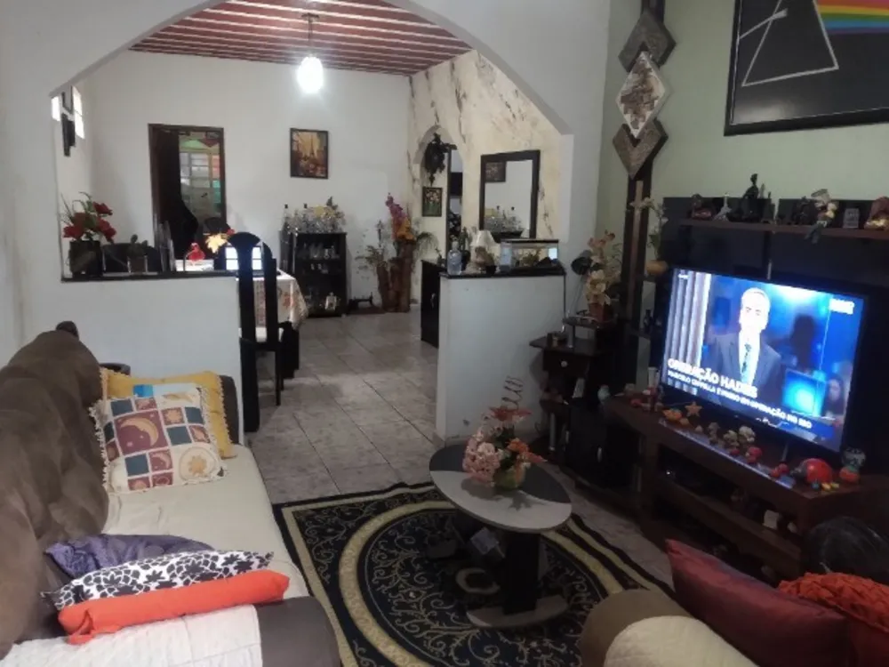 Casa, 4 quartos, 198 m² - Foto 2