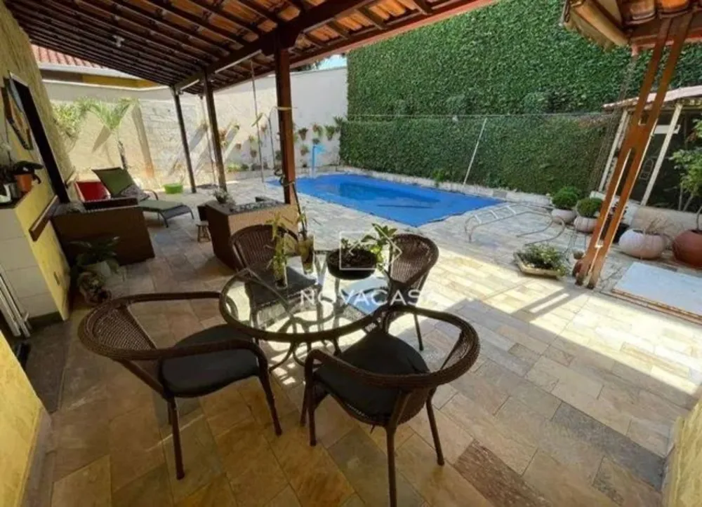 Casa, 5 quartos - Foto 1