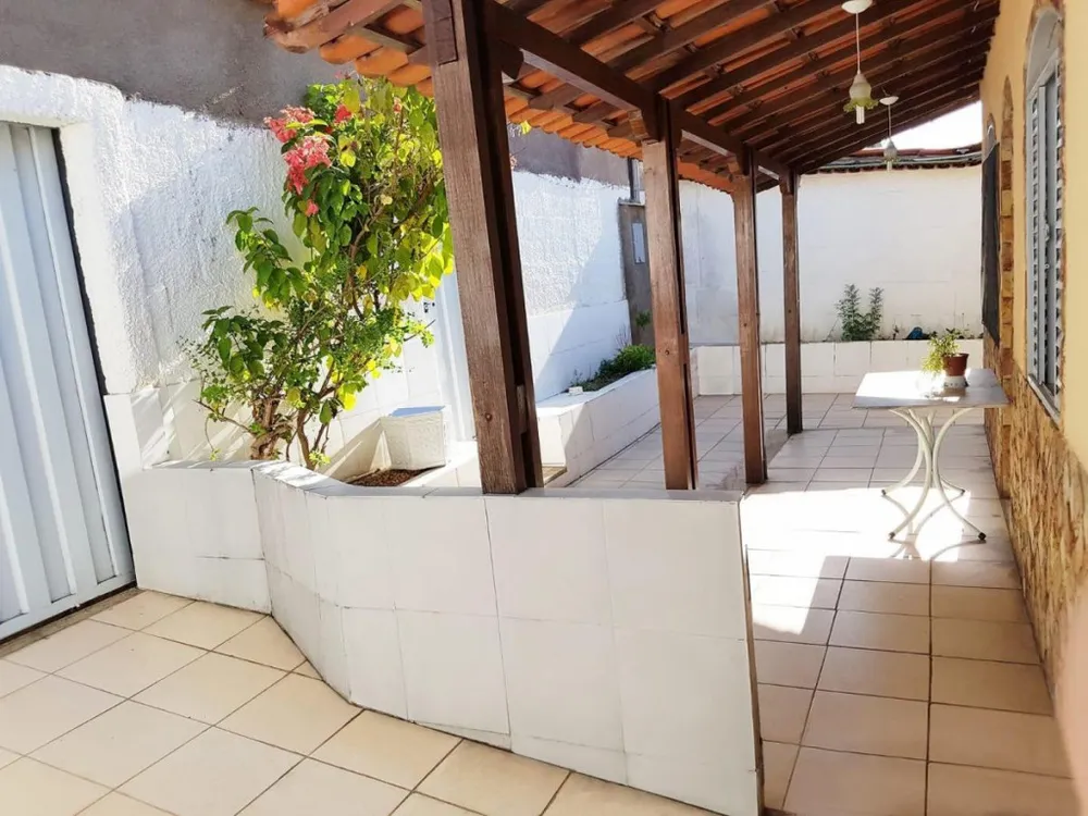 Casa, 3 quartos, 230 m² - Foto 1