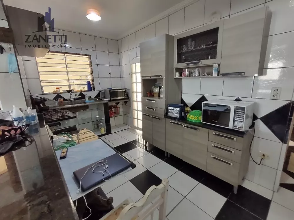 Sobrado à venda com 3 quartos, 180m² - Foto 4