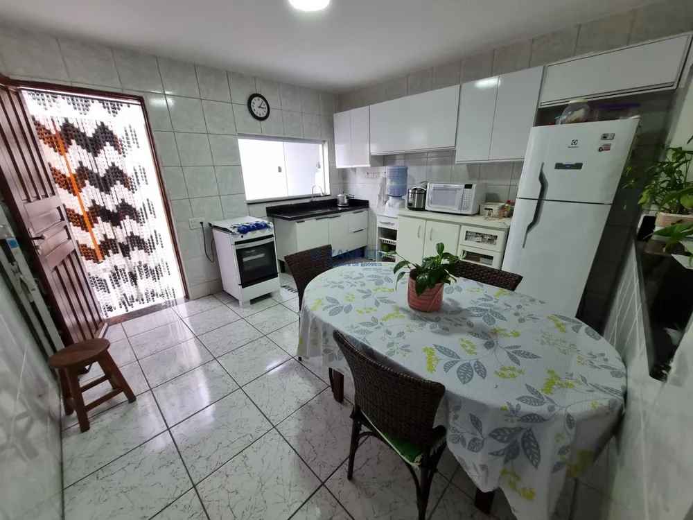 Casa, 2 quartos, 208 m² - Foto 2