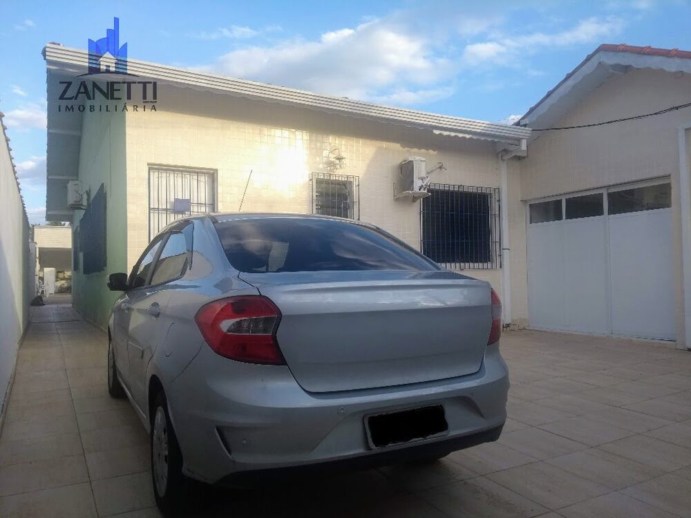 Casa, 4 quartos, 193 m² - Foto 2