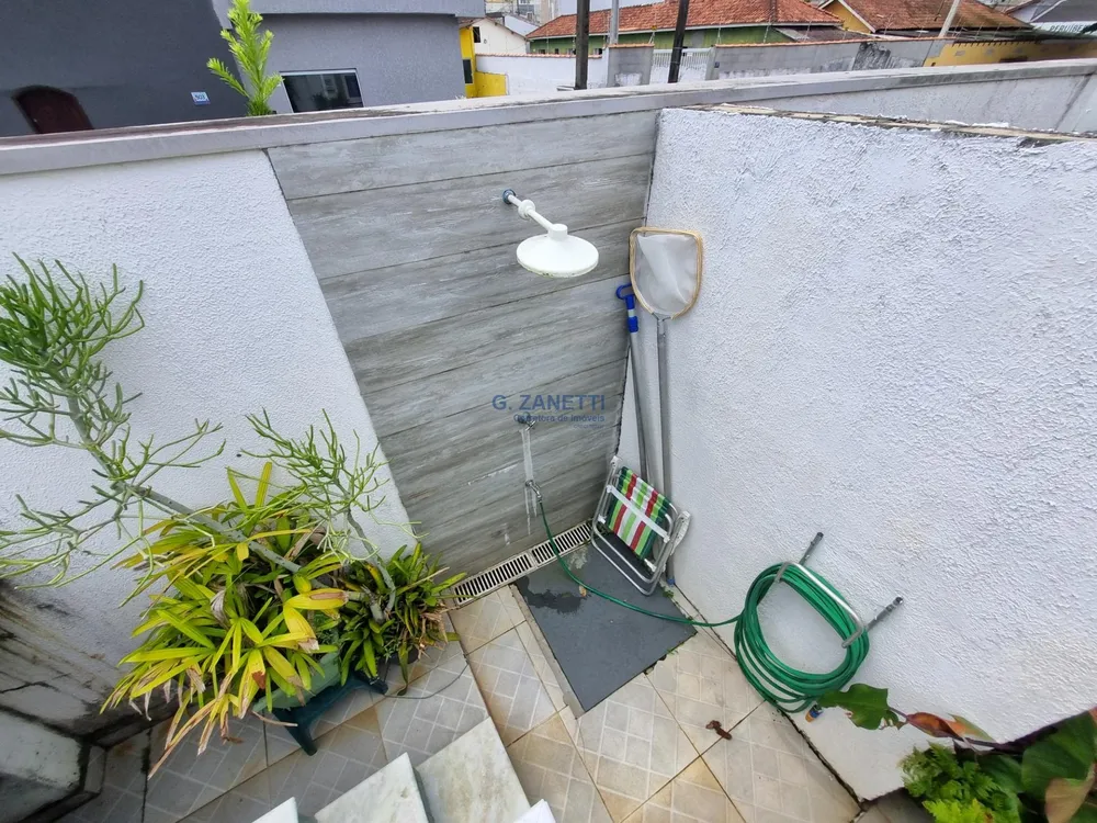 Casa, 4 quartos, 248 m² - Foto 1