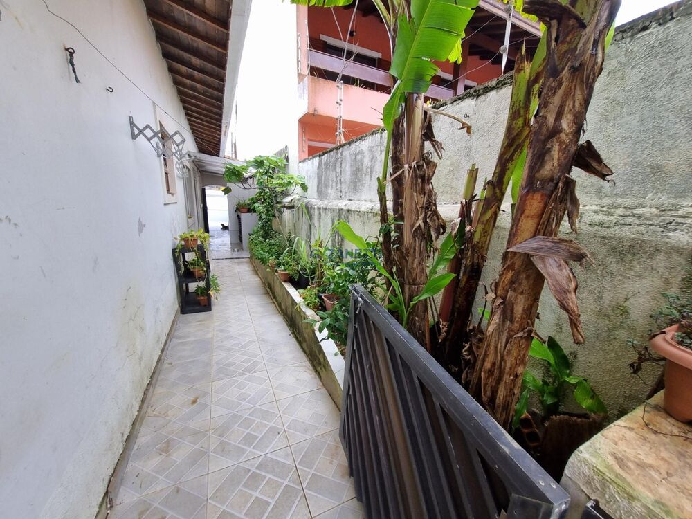Casa à venda e aluguel com 4 quartos, 248m² - Foto 3