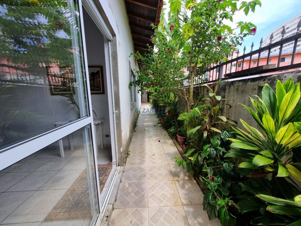 Casa à venda e aluguel com 4 quartos, 248m² - Foto 4