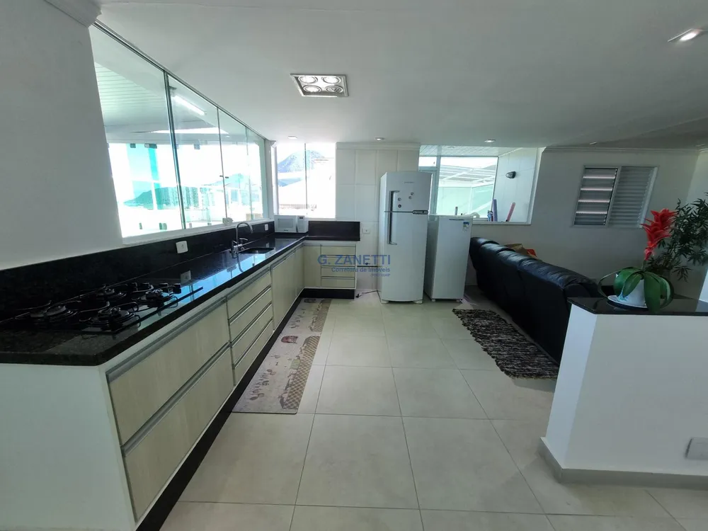 Cobertura, 3 quartos, 268 m² - Foto 14