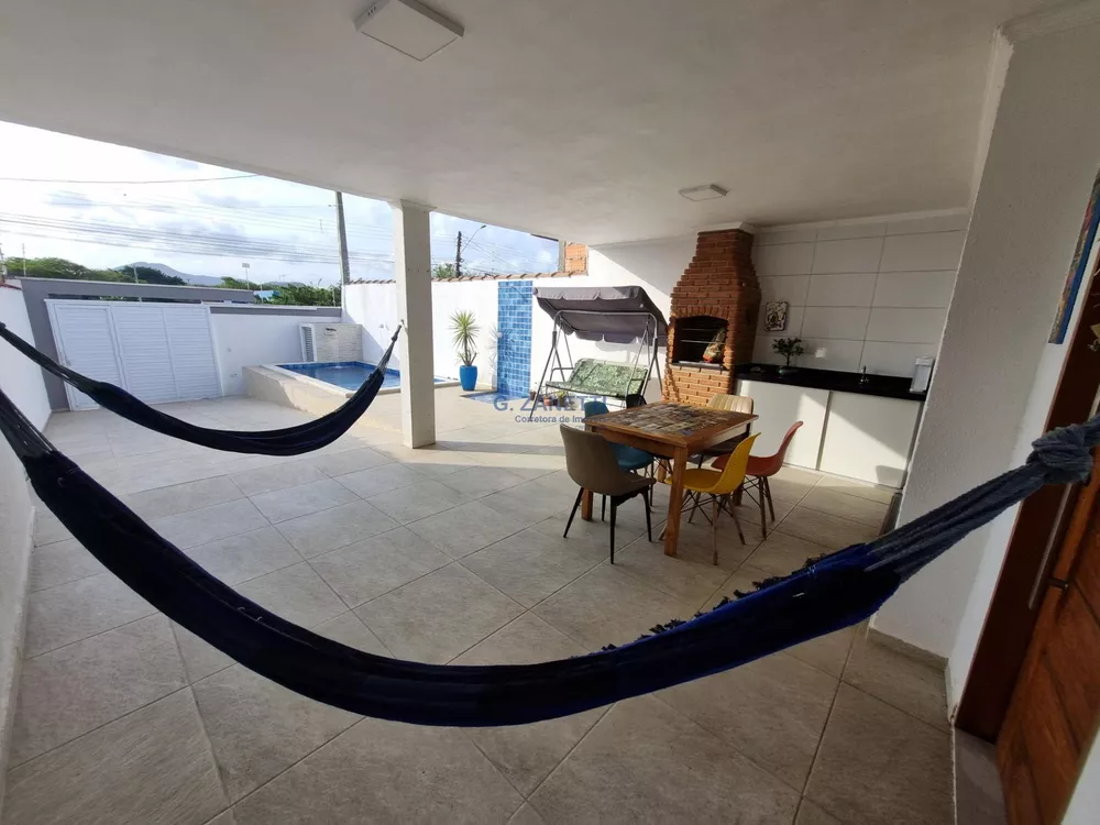 Casa à venda com 2 quartos, 64m² - Foto 3