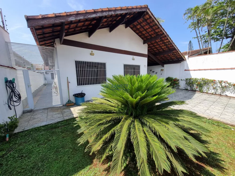 Casa à venda com 3 quartos, 198m² - Foto 2