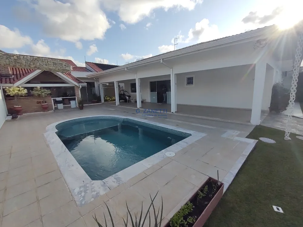 Casa, 5 quartos, 280 m² - Foto 1