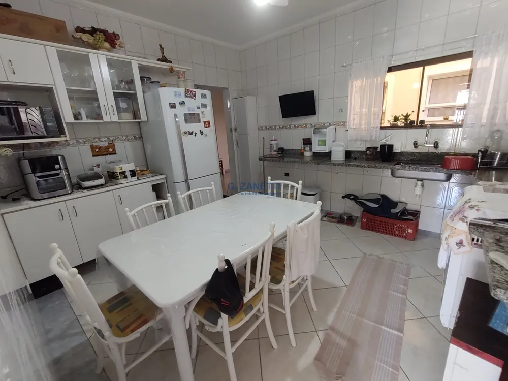 Casa, 3 quartos, 206 m² - Foto 9