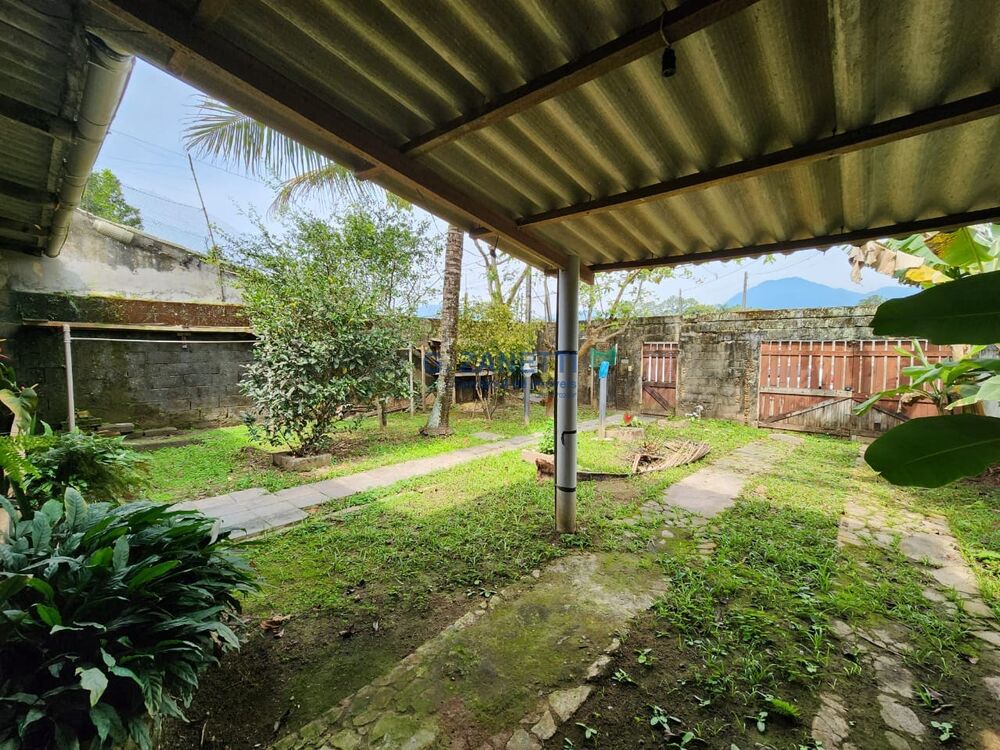 Casa à venda com 2 quartos, 135m² - Foto 4