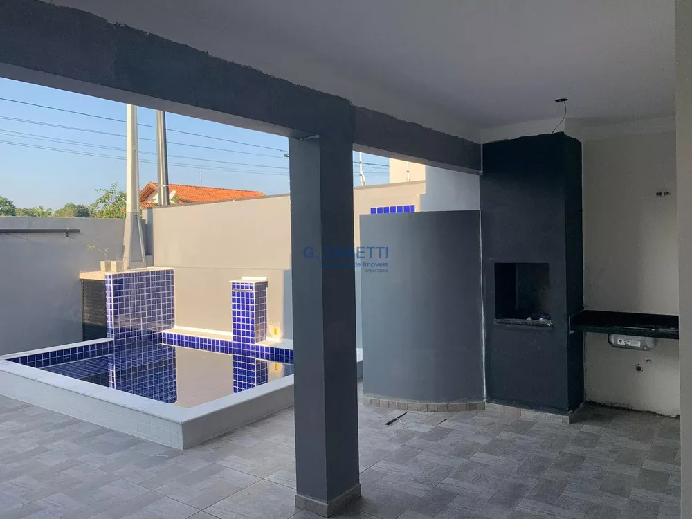 Casa à venda com 2 quartos, 107m² - Foto 3