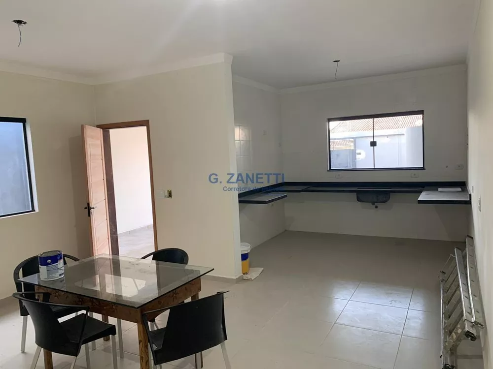 Casa à venda com 2 quartos, 107m² - Foto 4