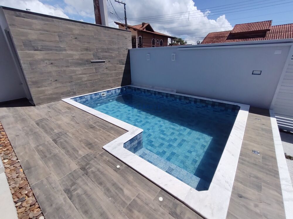 Casa à venda com 3 quartos, 134m² - Foto 3
