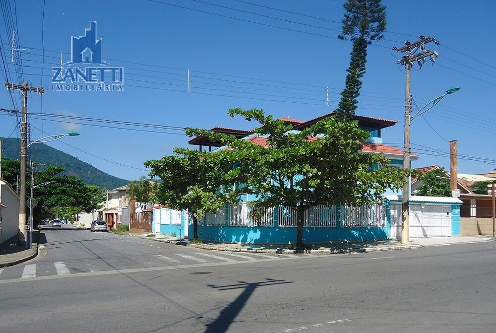 Sobrado, 3 quartos, 400 m² - Foto 1