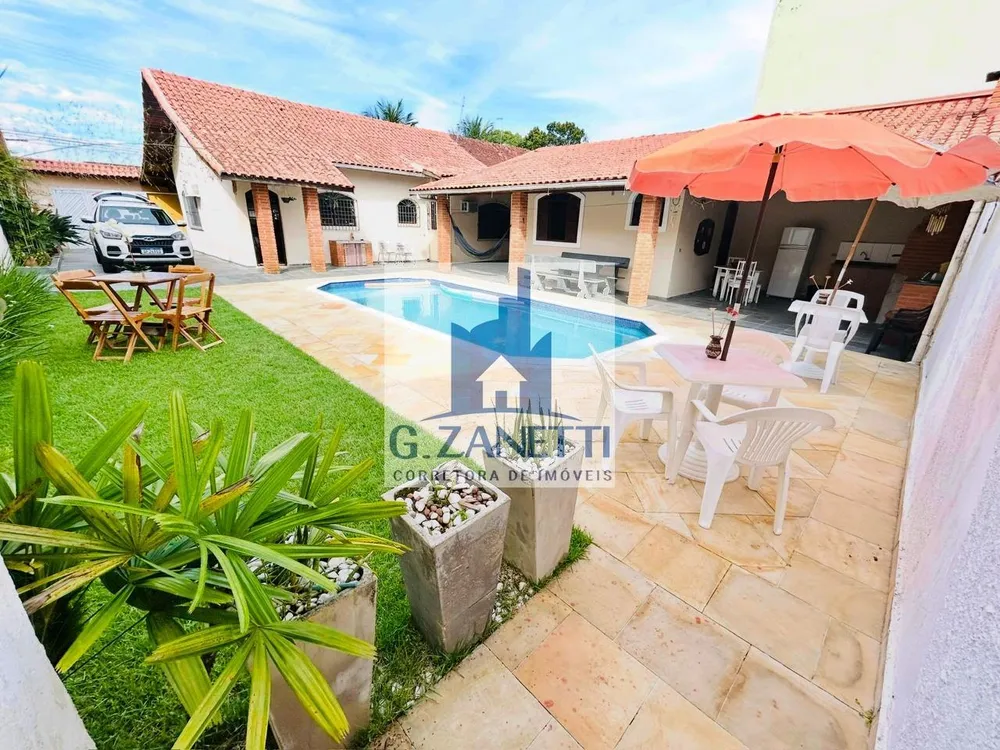 Casa, 3 quartos, 168 m² - Foto 1
