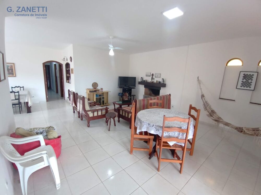 Casa, 3 quartos, 150 m² - Foto 1