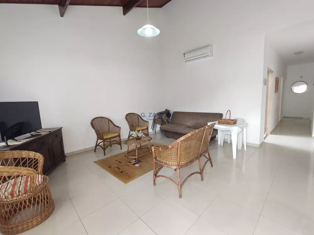 Casa à venda com 3 quartos, 151m² - Foto 9