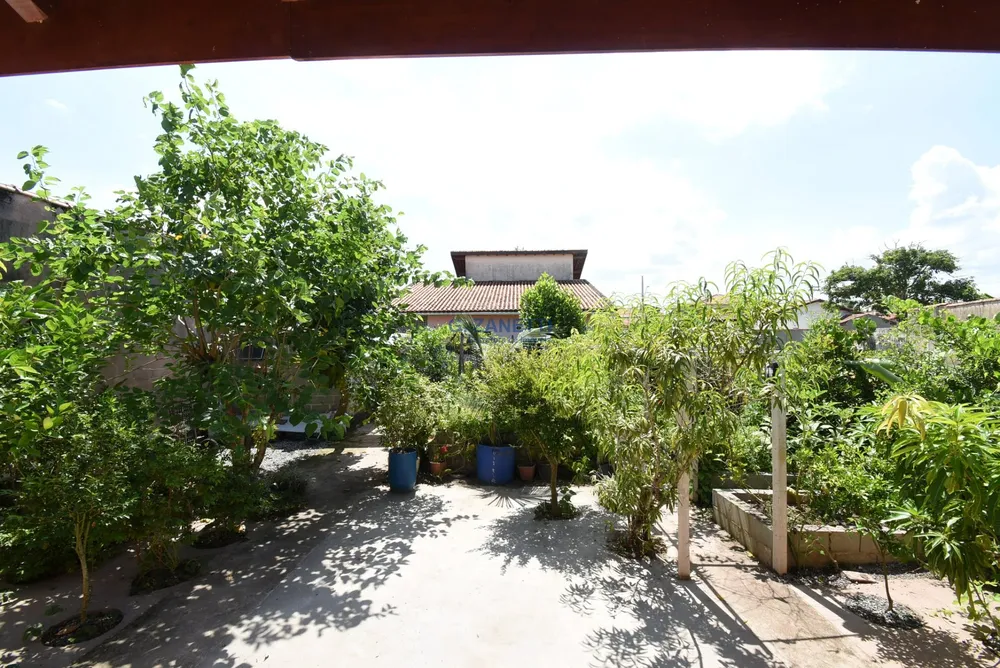 Casa, 3 quartos, 207 m² - Foto 2